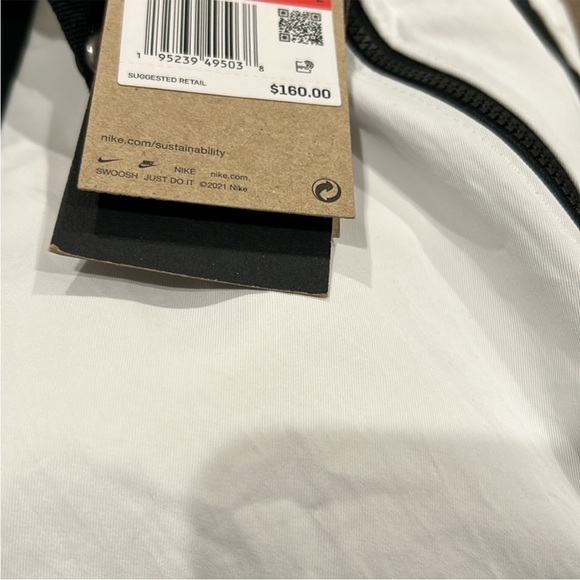 Nike-Pack Weather Resistant Jacket - Picture 10 of 11